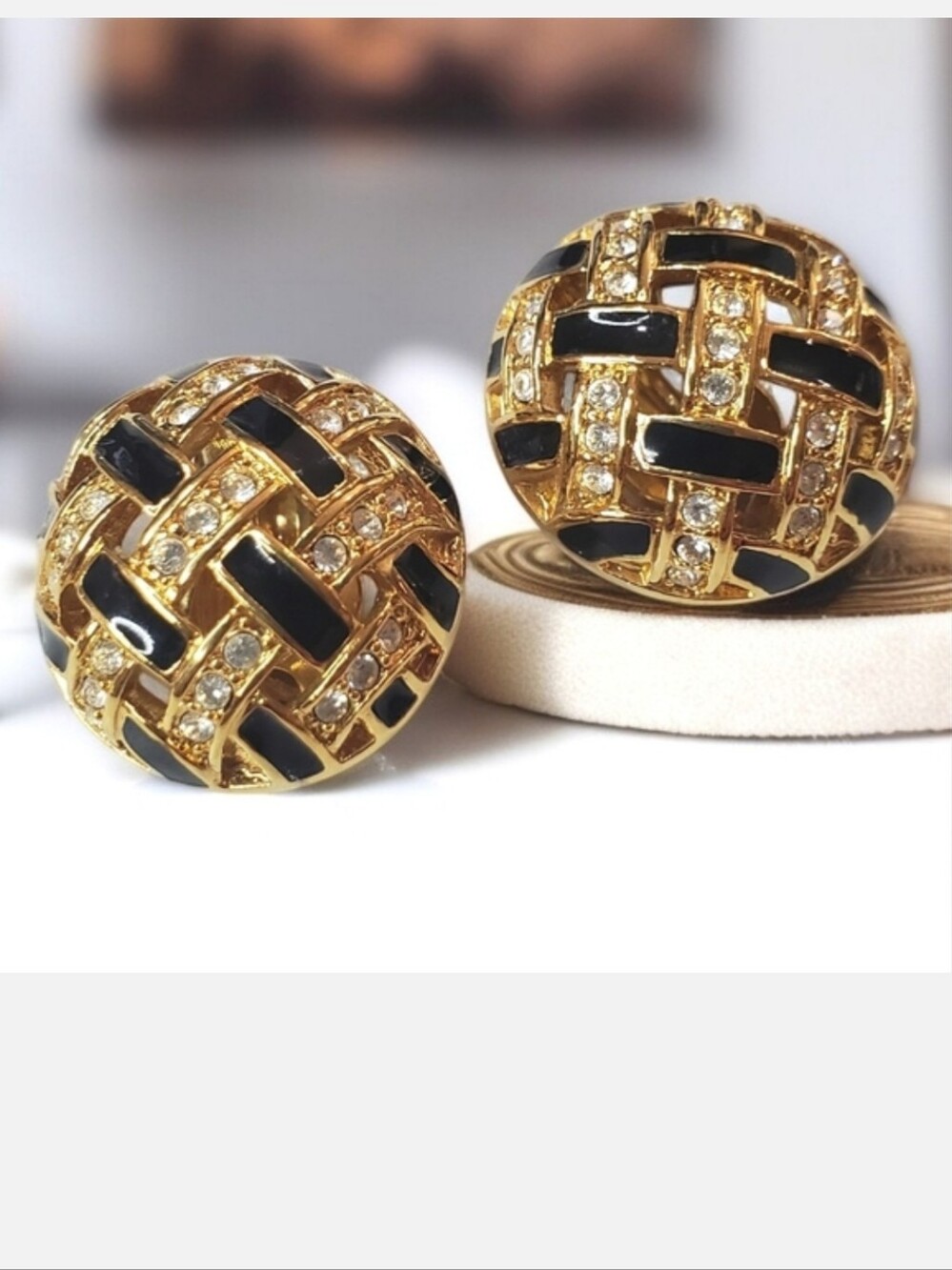 Swarovski Vintage Swan Stamp Enamel Crystal Clip-on Earrings